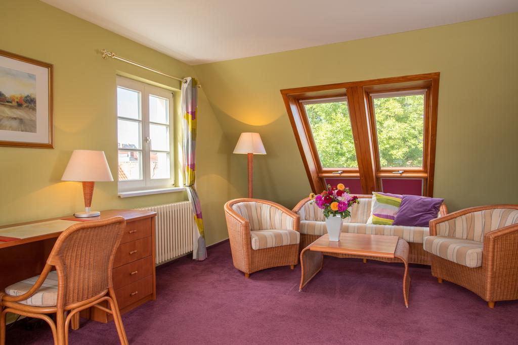 Up Hus Hotel Neuruppin Room photo