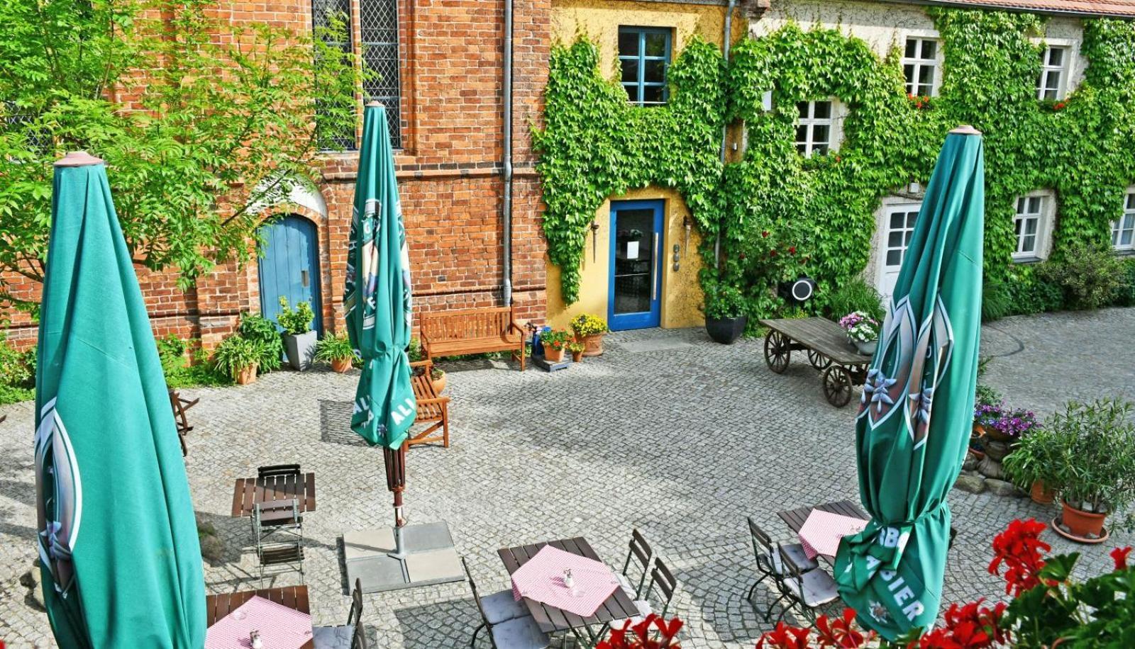 Up Hus Hotel Neuruppin Exterior photo