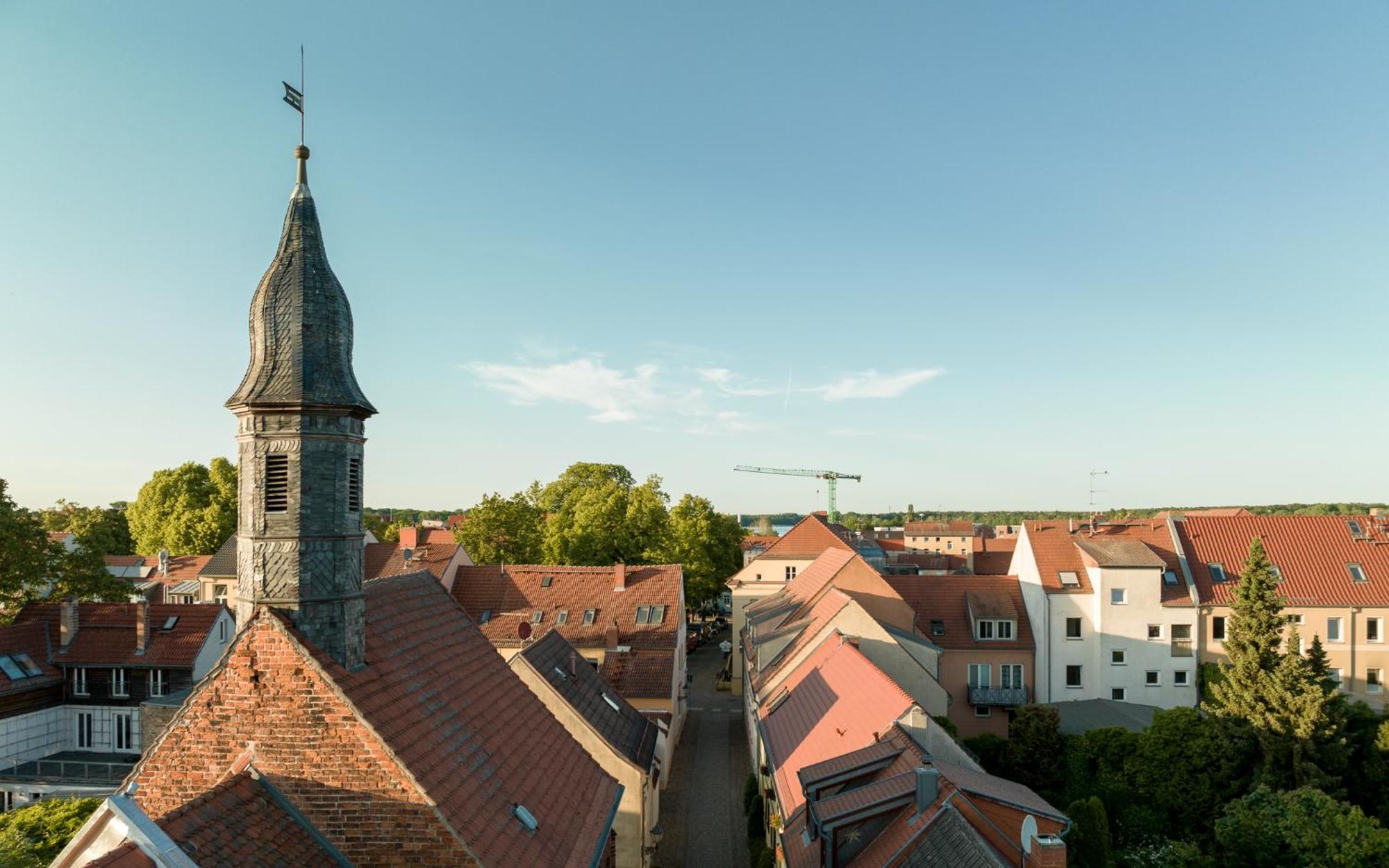 Up Hus Hotel Neuruppin Exterior photo